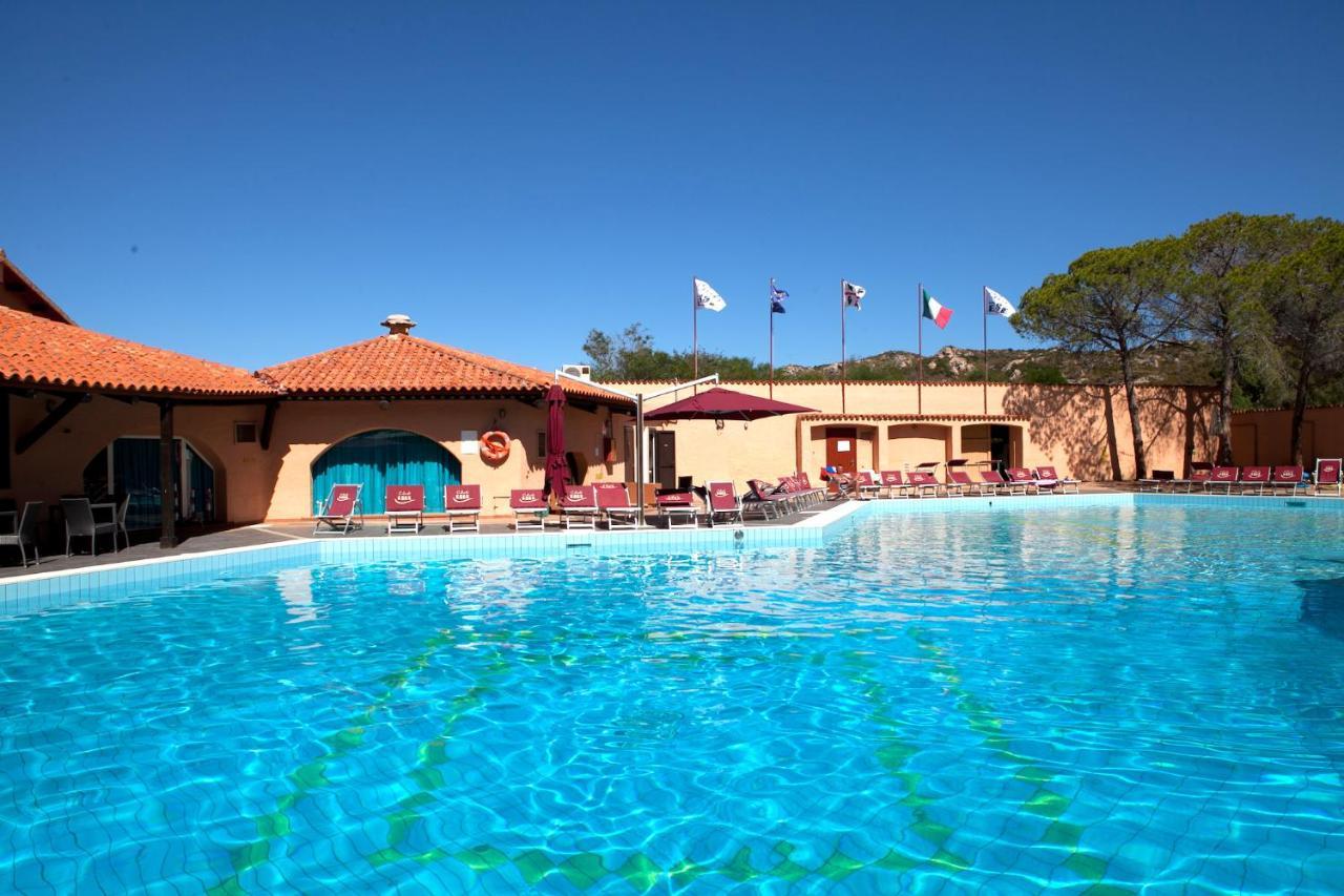 Club Esse Cala Bitta Hotell Baja Sardinia Eksteriør bilde