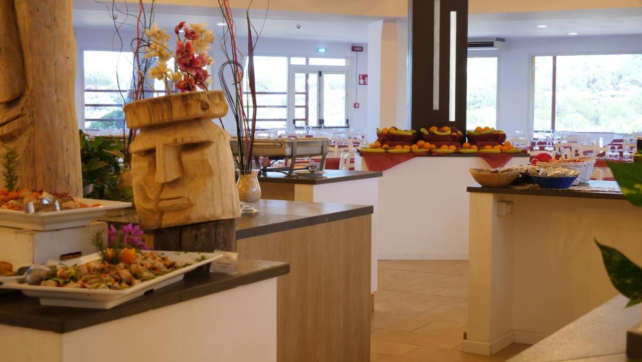 Club Esse Cala Bitta Hotell Baja Sardinia Eksteriør bilde