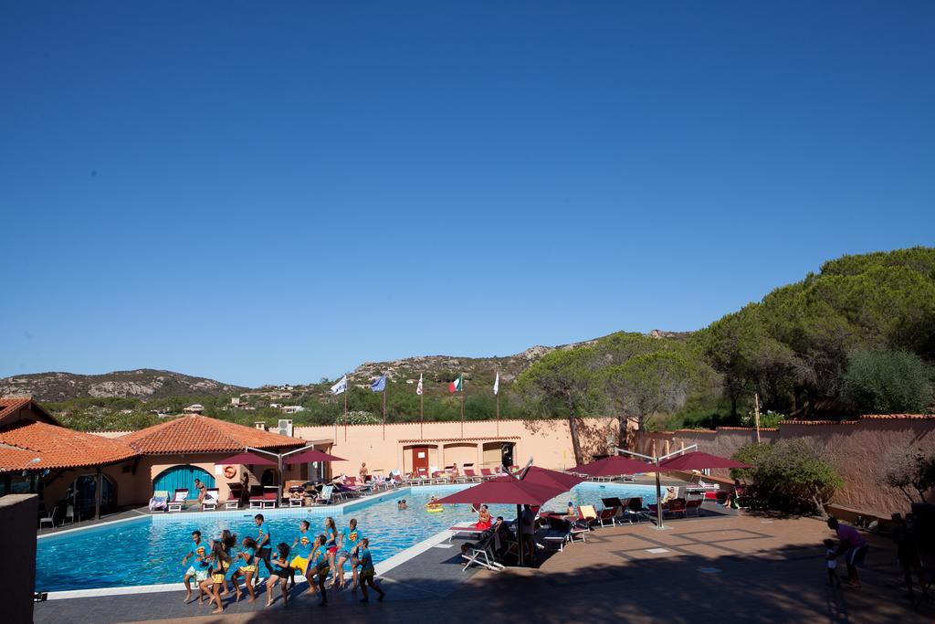 Club Esse Cala Bitta Hotell Baja Sardinia Eksteriør bilde