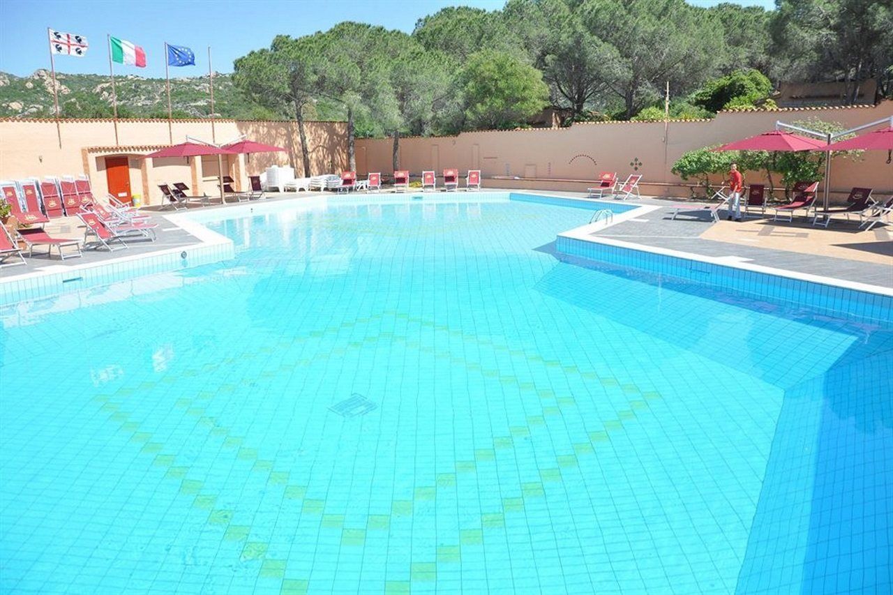 Club Esse Cala Bitta Hotell Baja Sardinia Eksteriør bilde